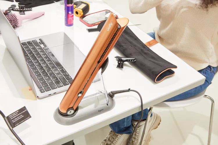 بهترین مارک اتو مو ins flat irons test dyson corrale hair straightener tstaples 0226 75b41cf4c1a5441390644dc47a349e48 - بهترین مارک اتو مو